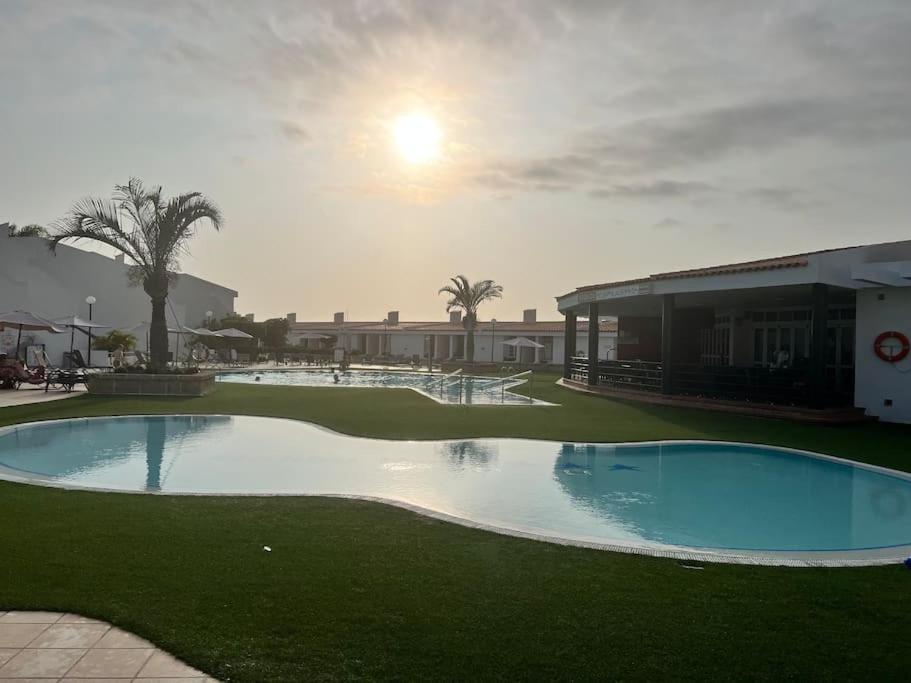 Apartment Jane Malibu Park Адехе Экстерьер фото
